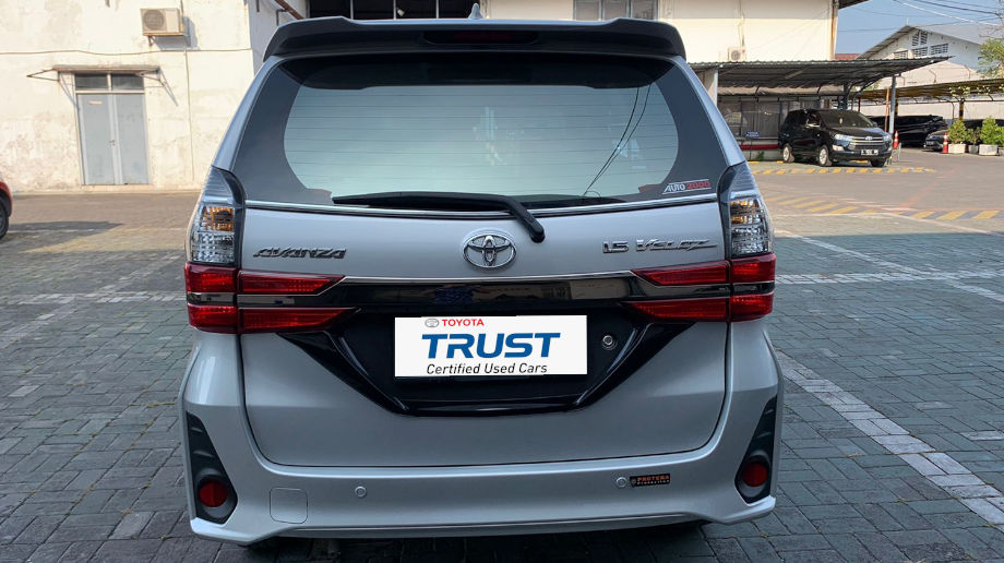 TOYOTA AVANZA VELOZ 1.3 AT (GRAND NEW) AT 2015